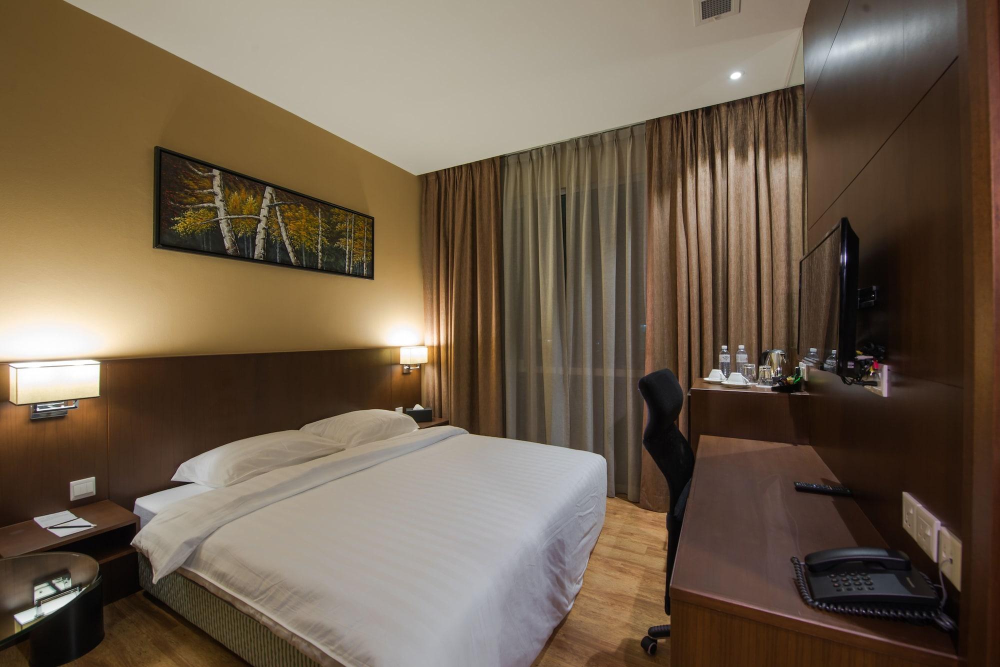Keoja Hotel Kuala Belait Экстерьер фото