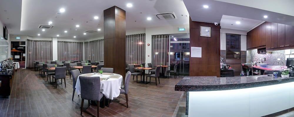 Keoja Hotel Kuala Belait Экстерьер фото