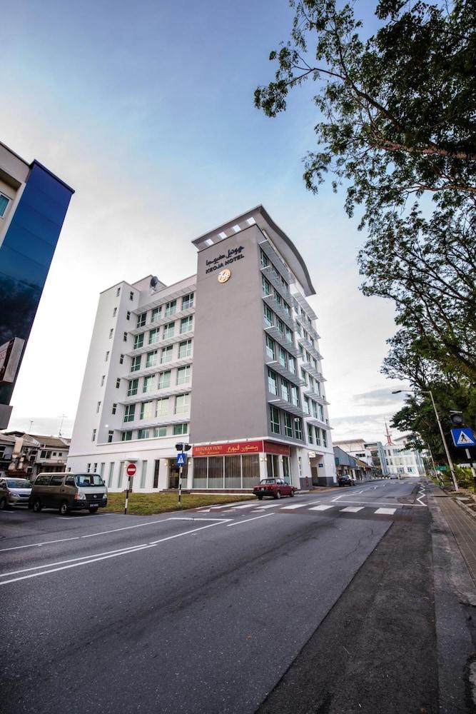 Keoja Hotel Kuala Belait Экстерьер фото