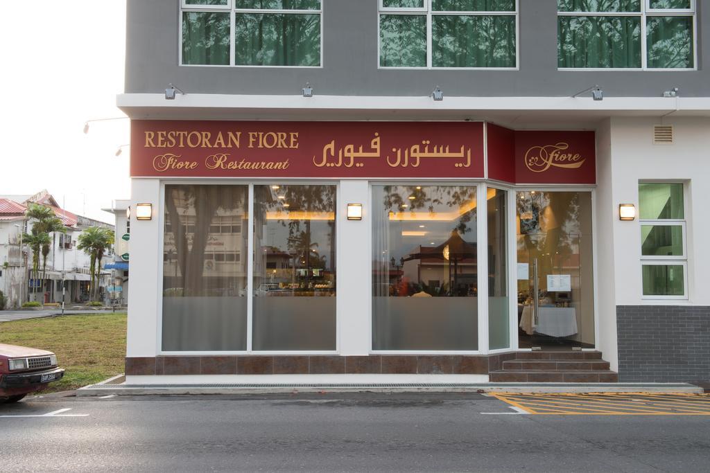 Keoja Hotel Kuala Belait Экстерьер фото